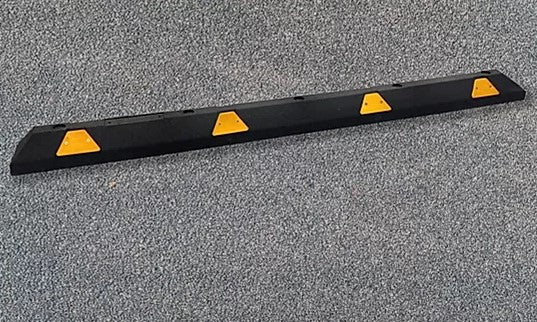 Rubber Parking Curb 6'x6"x4" - Yellow Reflector